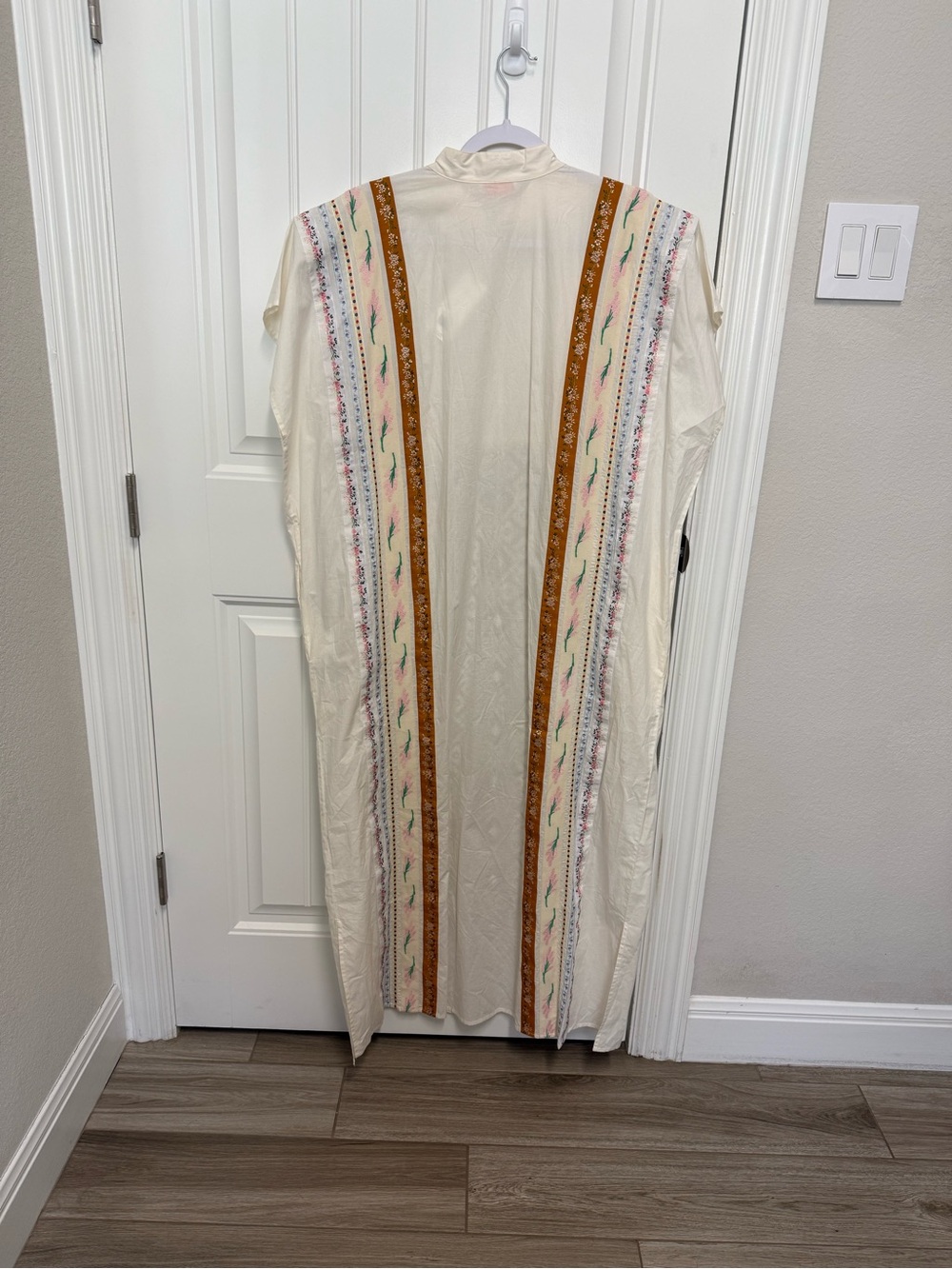 NWT Tory Burch Embroidered Cream Maxi caftan - Picture 2 of 12